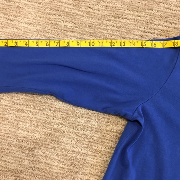 Quacker Factory Blue Christmas Top Size L - Picture 5 of 8